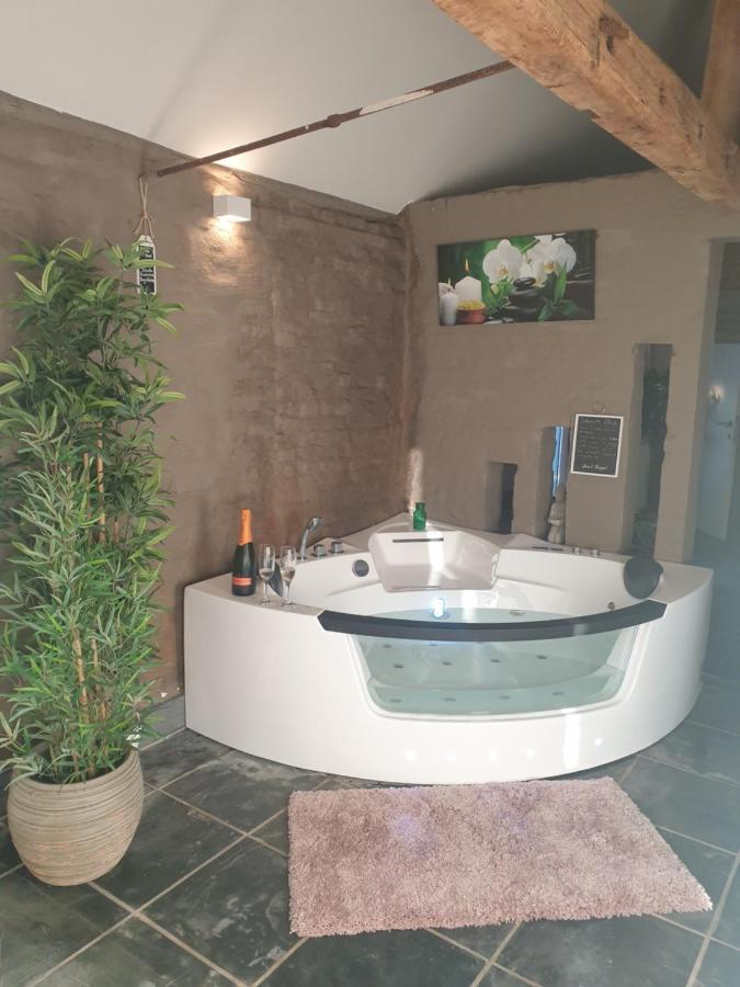 Authentic Wellnesshoeve Hansbeke Екстер'єр фото